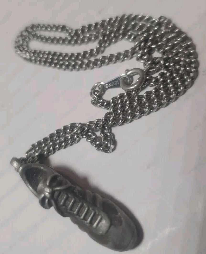 Vintage 1979 Avon FAST TRACK Pendant Necklace 16″ Running Athletic Shoe