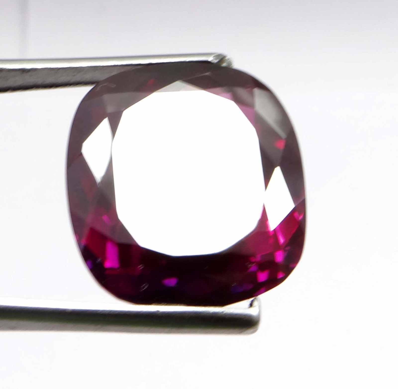 40.60 Ct Natural Pink Ruby coushion Cut Loose Gemstone Certified