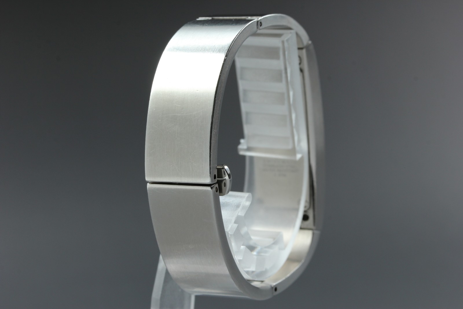 [Exc+5] GUCCI 2400S Bangle Watch Quartz Silver Stainless Steel Black Dial JAPAN