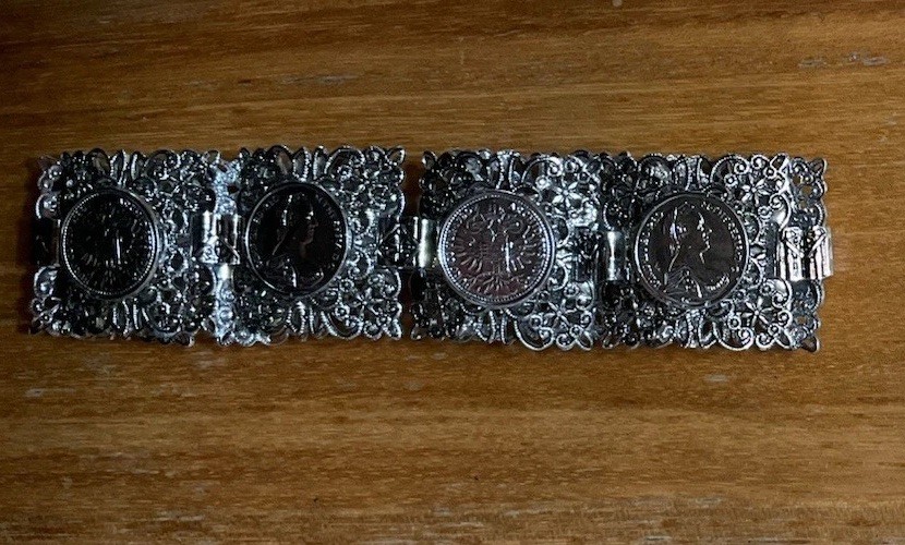 Vintage Coin Link Bracelet very light weight