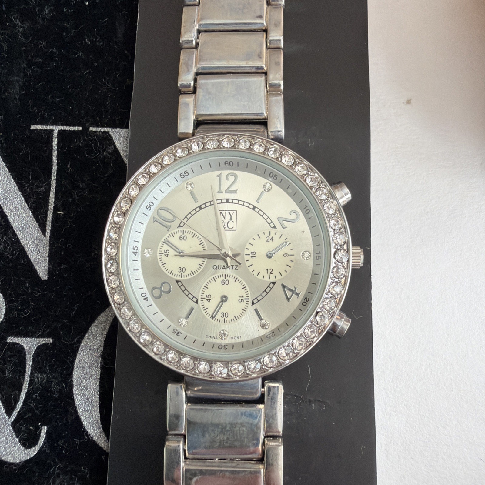 Watch Lot Mens & Womans Guess Fossil GTE NY & Co