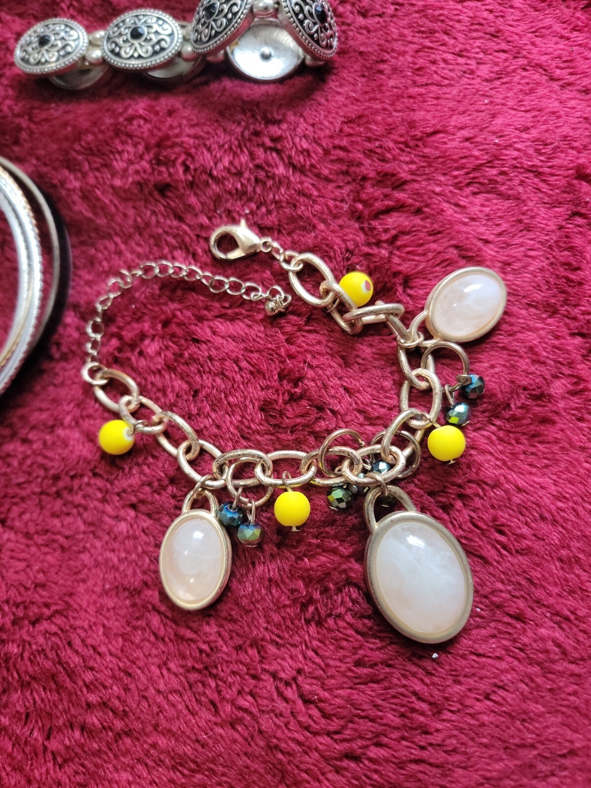 Paparazzi jewelry Lot of more than 50 Bracelets