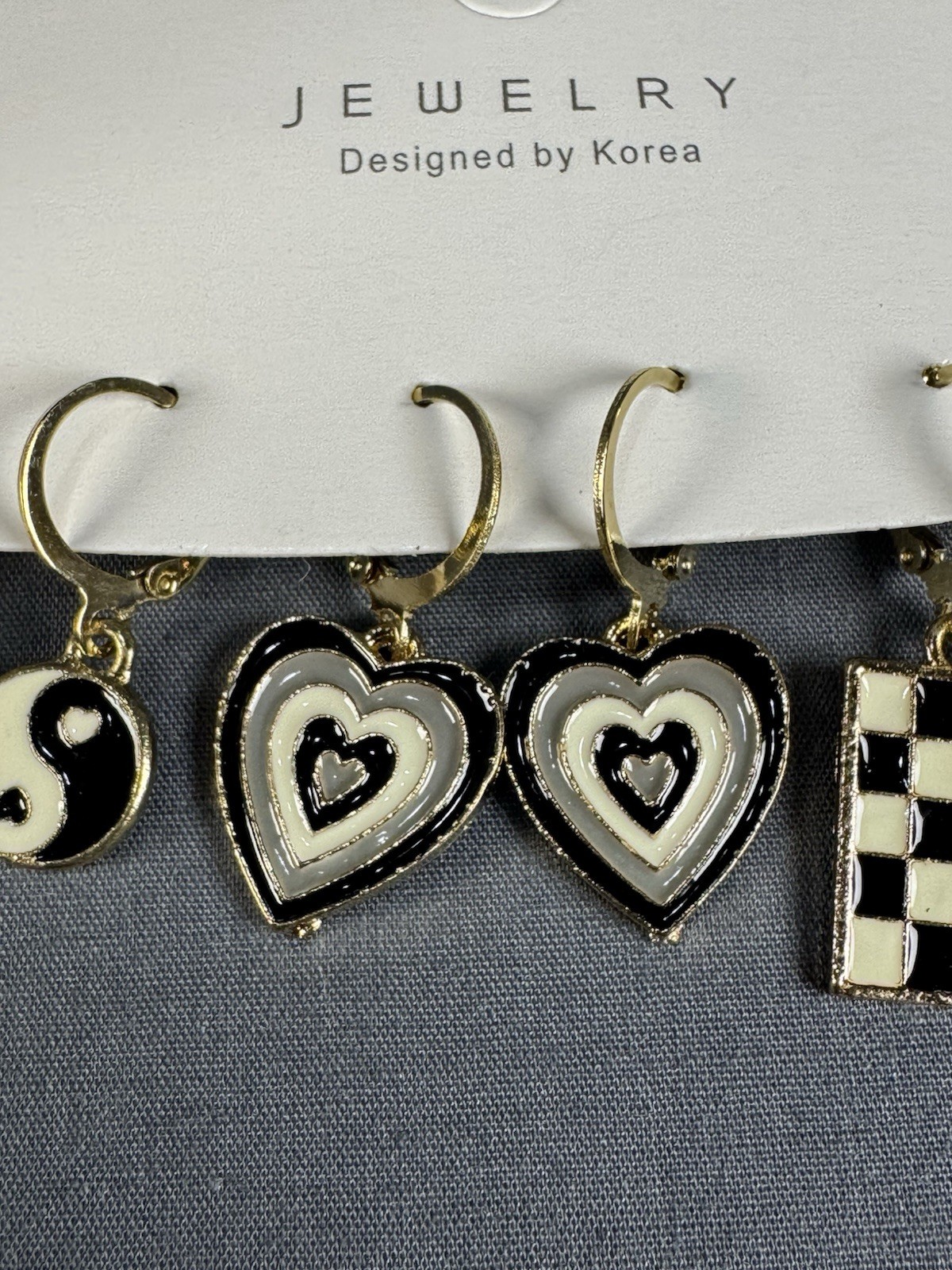 New 3 Pair Black White Yin Yang Checkerboard Huggie Hoop Earrings Gold Tone
