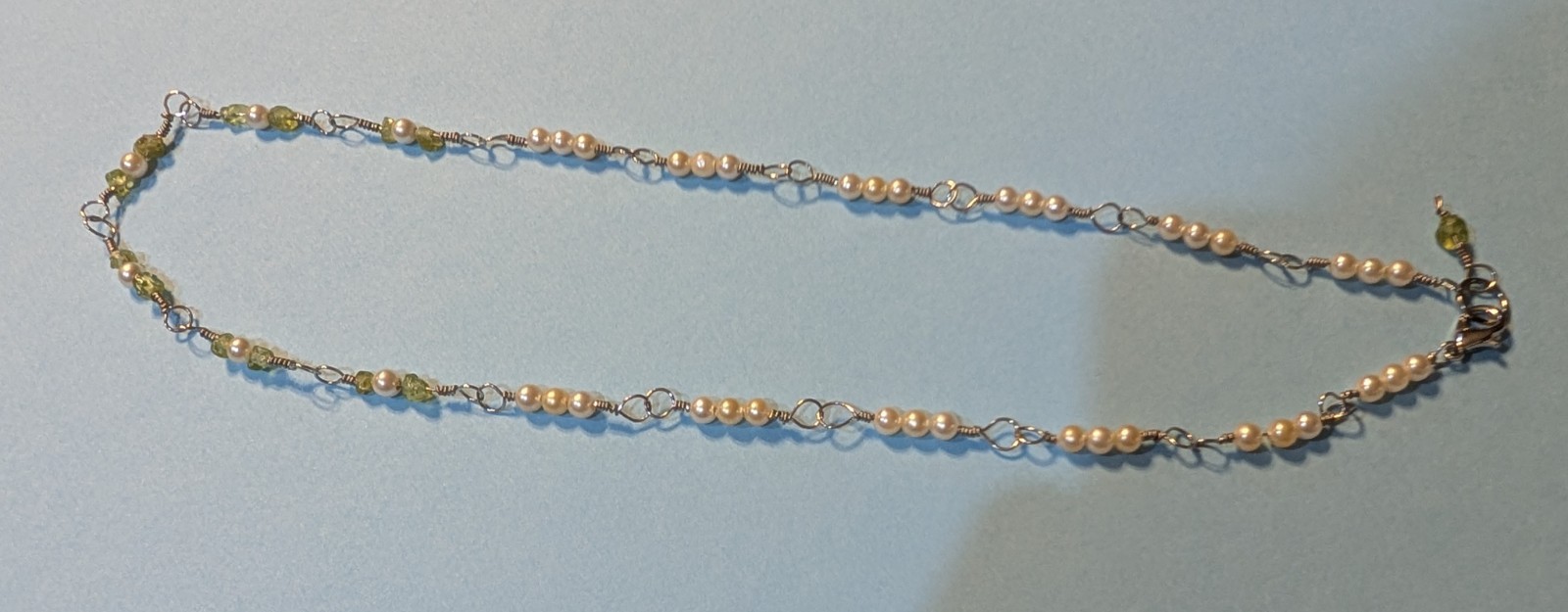Green Peridot & Off-White Faux Pearl Beaded Chain Necklace Silver Lobster Clasp