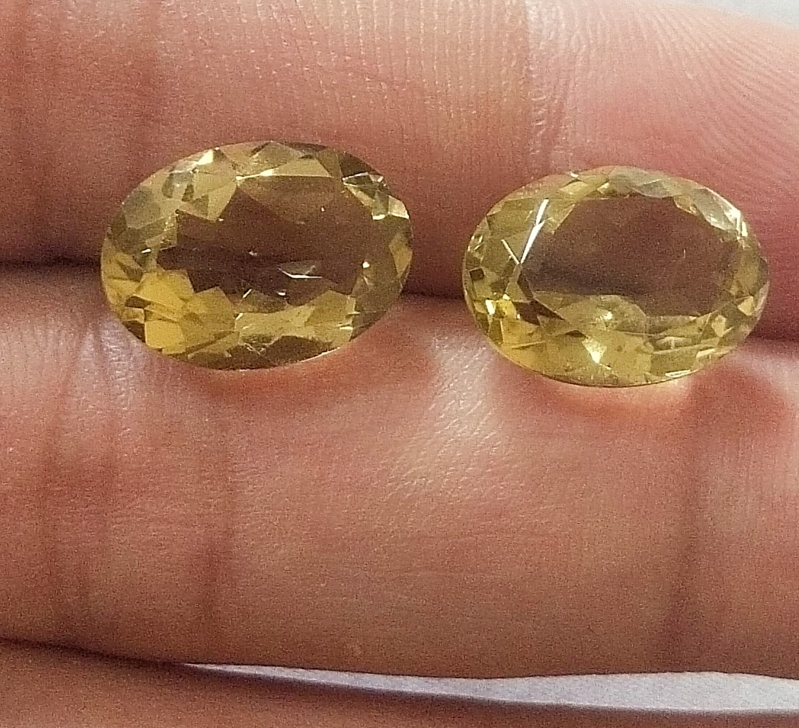 Citrine gemstones