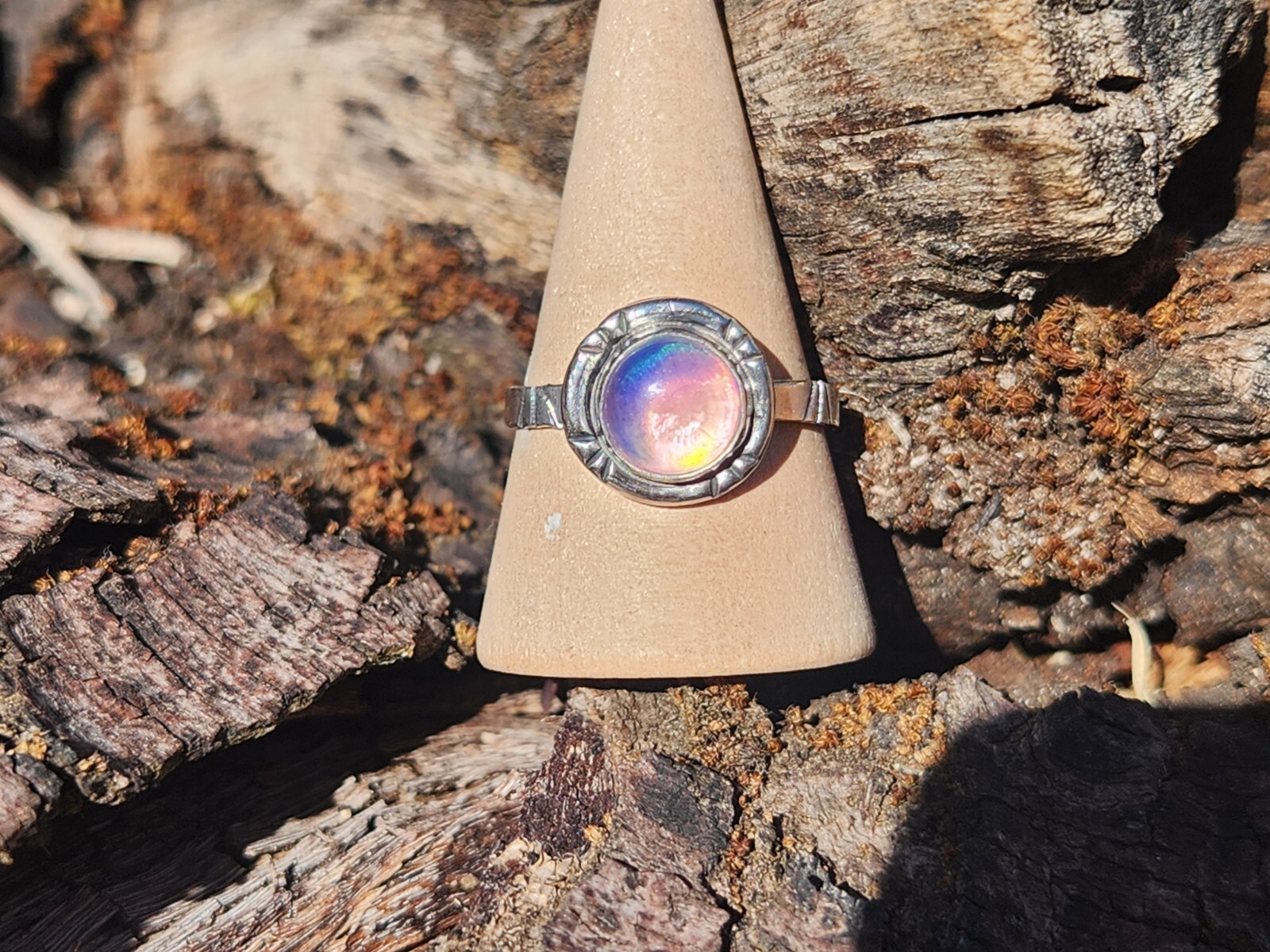 Aurora Opal Handmade Sterling Silver 925 Round Ring, Size 9 Pink Purple