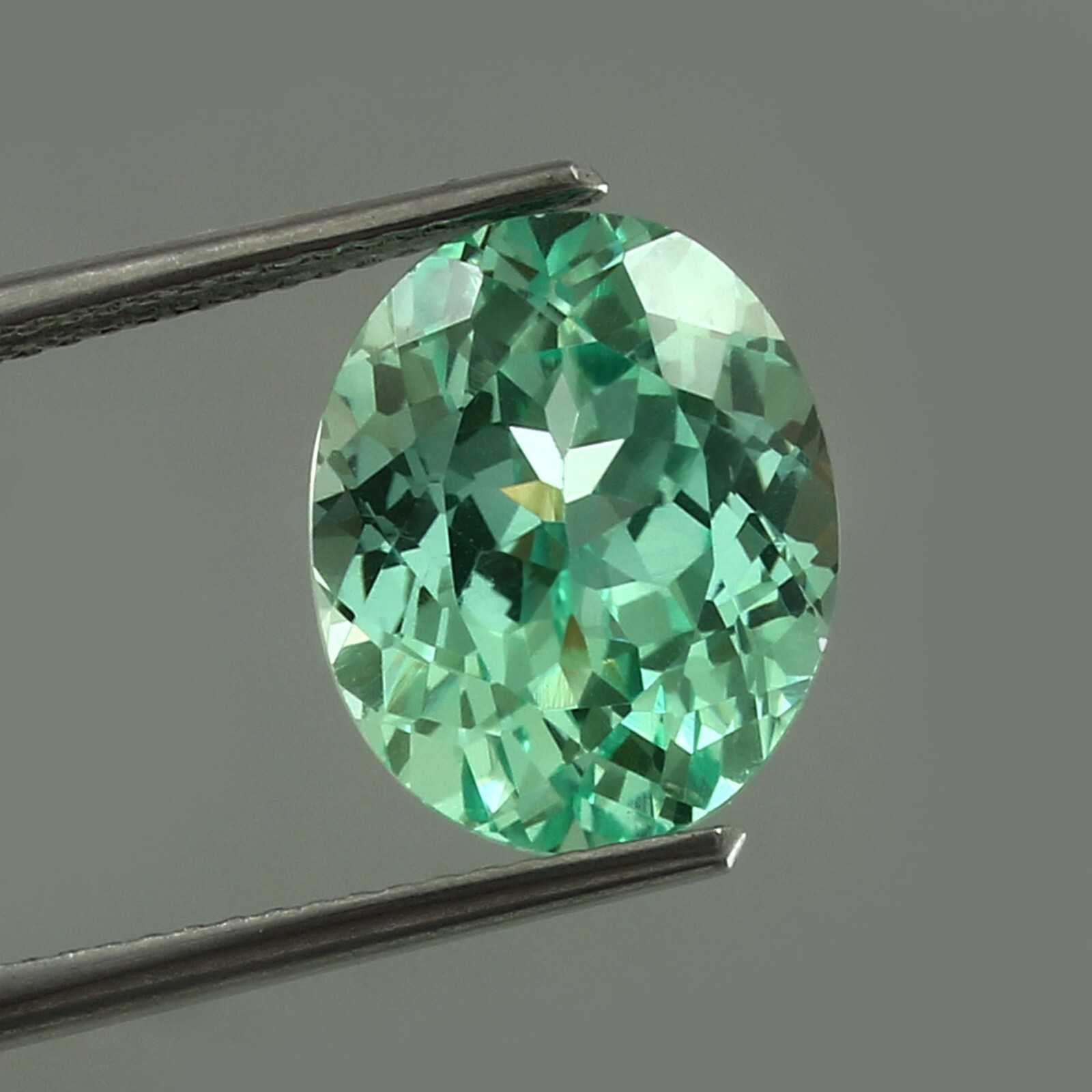 Extra Fine 12×10 MM Natural Green Ceylon Green Sapphire Loose Oval Gemstone Cut