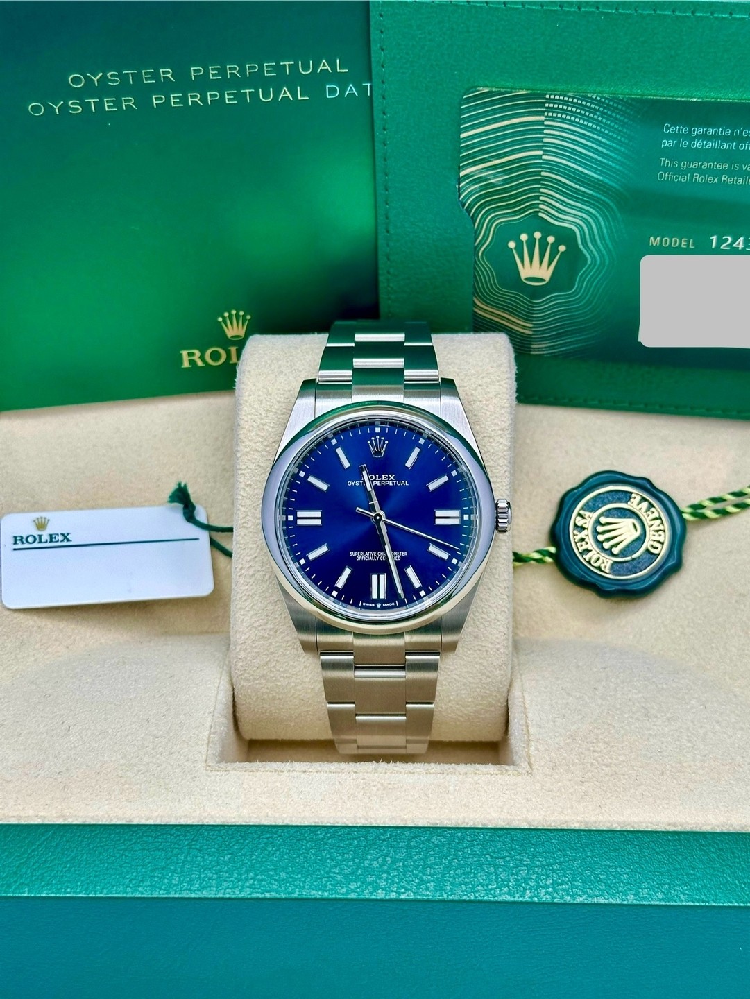 Rolex 124300 Blue
